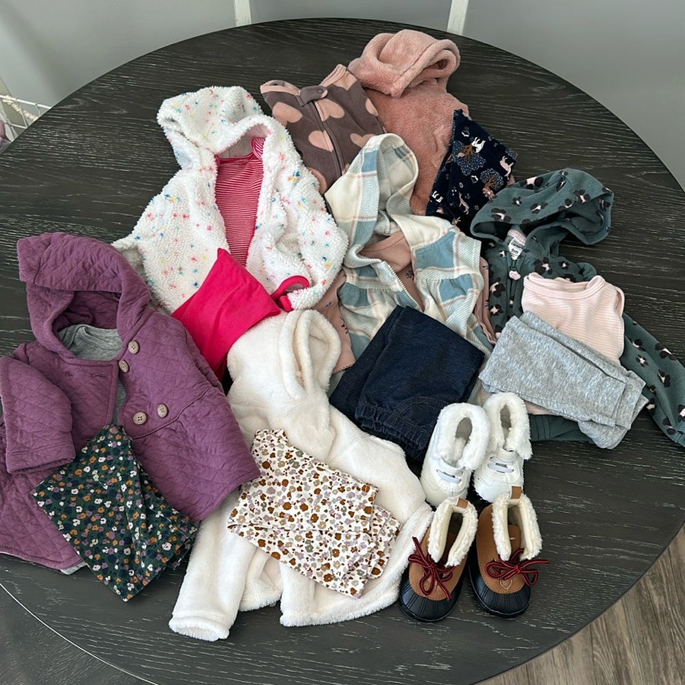 Like new lightly worn baby clothes bundle 6-9 months!